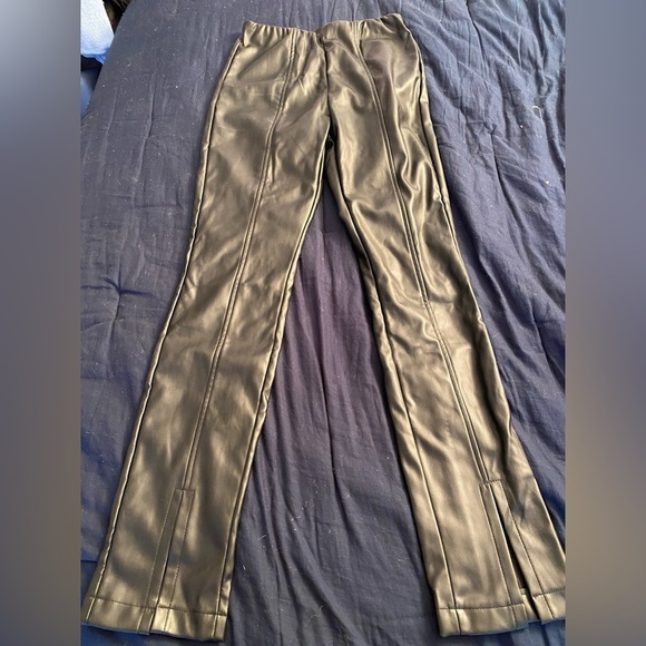 Steve Madden Anastasia Legging Split Bottom Hem Black Faux Leather New with Tags - Picture 5 of 11